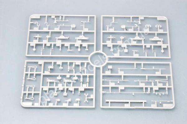 1/35 Trumpeter 00385 German tank  E-10