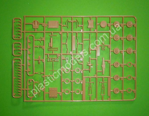1/72 Special Armour Vehichles 72028 Rheinbote ‘German WWII tactical ground to ground V-4 Rocket with Launcher’