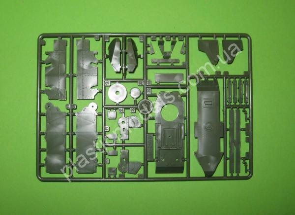 1/72 UMmt 676-01 Wheel-track tank BT-7A with F-32 tank gun