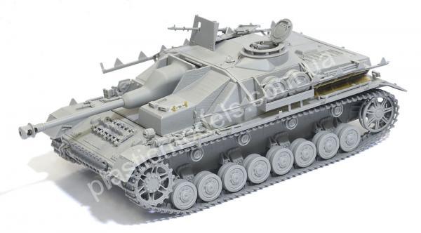 1/35 Dragon 6576 Sd.Kfz.167 StuG.IV Early Production w/Zimmerit
