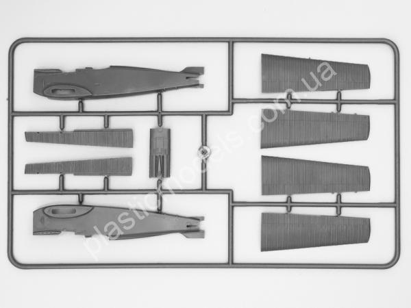 1/72 ICM 72051 самолет И-1