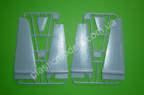 1/144 SOVA-M 14020 WB-57F 