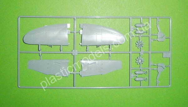 1/72 Academy 12474 P-47D 