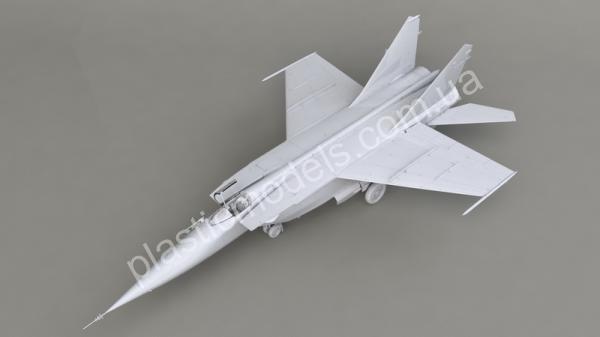 1/72 ICM 72174 MiG-25 RBF, Soviet Reconnaissance Plane
