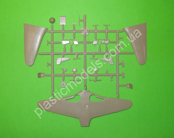 1/72 RS models 92166 Yak-11 / C-11 