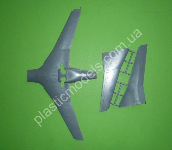 1/72 A-model 72388 Challenger CL-600