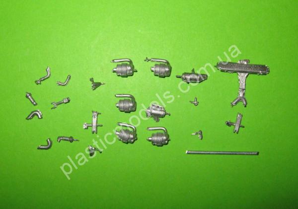 1/35 AMG 35303 Aerosan NKL-26 propeller powered Russian armoured