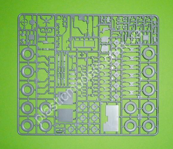 1/35 IBG 35003 Einheitsdiesel Pritschenwagen (metal cargo body)