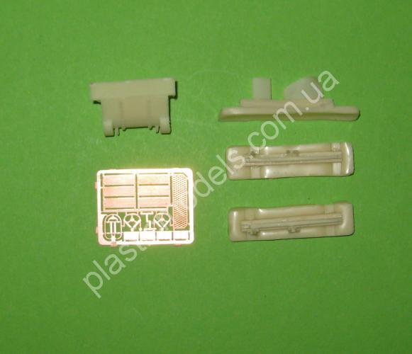 1/72 UM 468 Sherman V tank with 60lb aircraft rocket