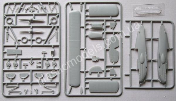1/72 HR model 72007 Avia B-534/II Royal Hellenic AF (incl. PE)