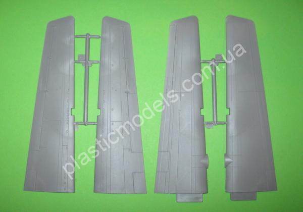 1/72 Roden 057 Fairchild C-123K / UC-123K