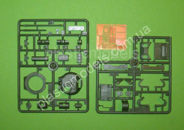 1/72 UM 385 M4A4 Sherman Medium Tank