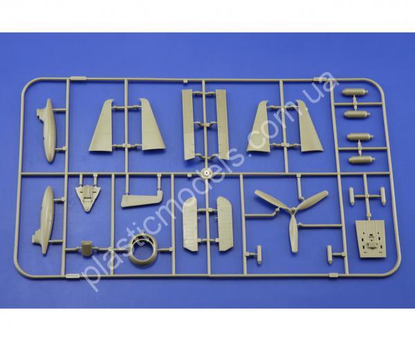 1/48 Eduard 8224 F6F-5 Hellcat late