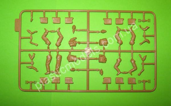 1/35 Master Box 3525 Skatspieler