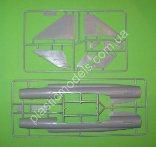 1/72 Modelsvit 72030 Перехватчик Е-152М