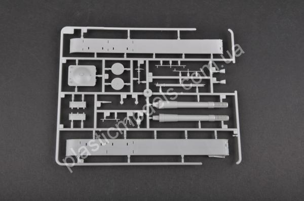 1/35 Trumpeter 5568 Soviet SU-152 Late