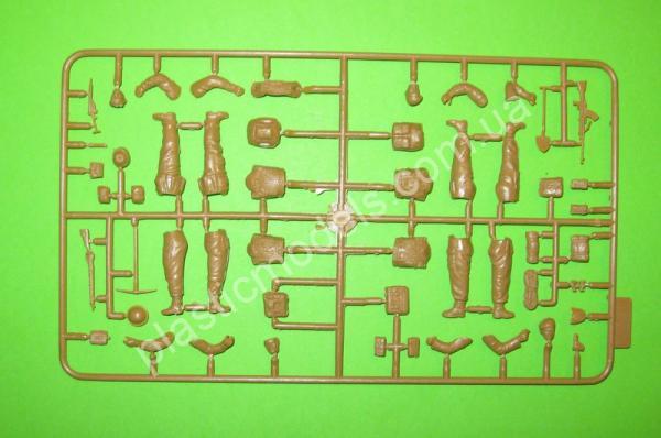 1/35 Master Box 3512 British troops, Сaen, 1944