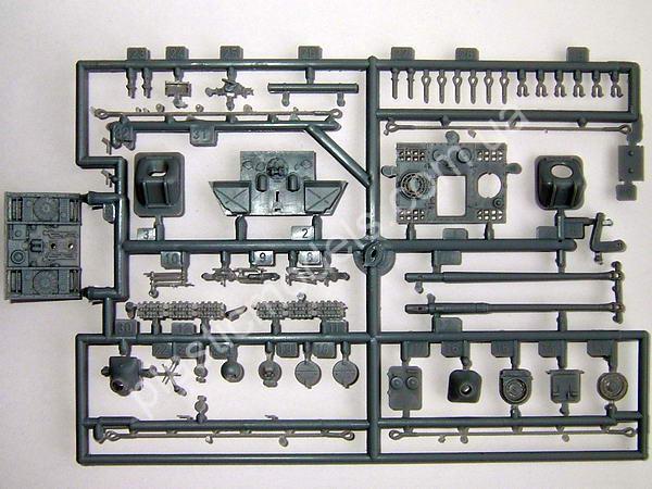 1/72 Dragon 7207 Sd.Kfz. 171 Panther Aust. F