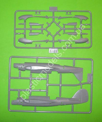 1/72 A-model 72120 Бомбардировщик АР-2