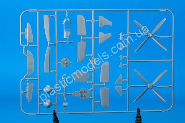 1/48 Eduard 82121 Tempest Mk. V series 1