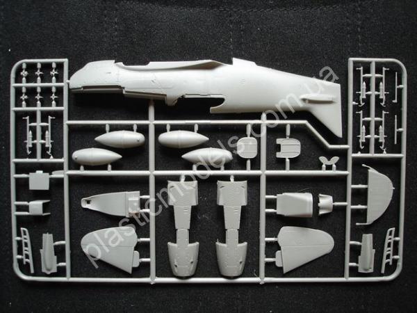 1/48 ICM 48093 LaGG - 3 series 7-11