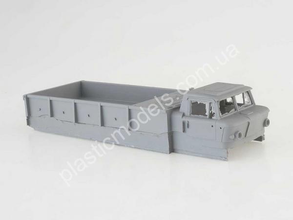 1/43 AVD model 1359 ZIL-132P with VK-1