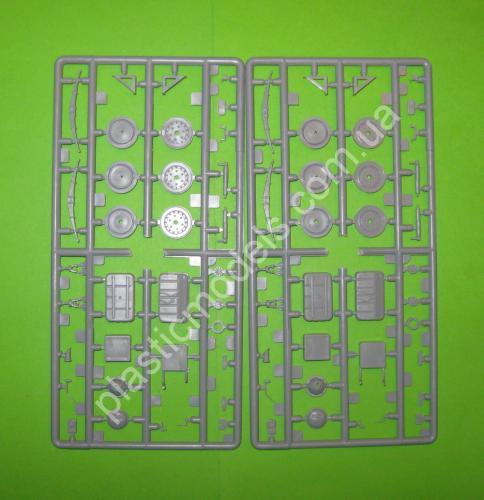 1/35 Eastern Express 35134 Command Post Gaz-66