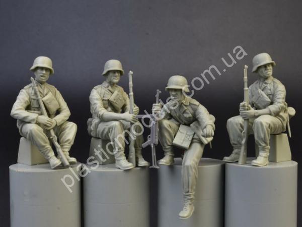 1/35 MiniArt 35248 German Panzergrenadiers