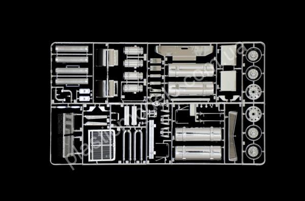 1/35 Italeri 3915 Trak Classic Western Star 4964