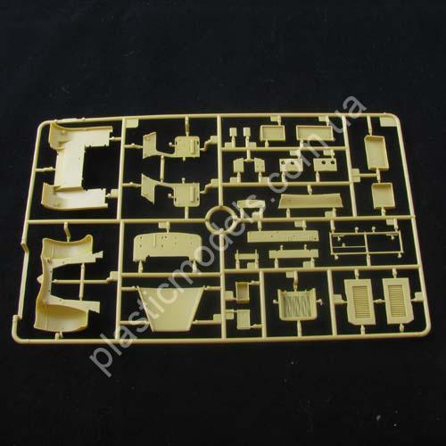1/35 Bronco 35043 Sd.Kfz. 6/2 3.7 cm FlaK 36 (Sfl.) auf Fgst