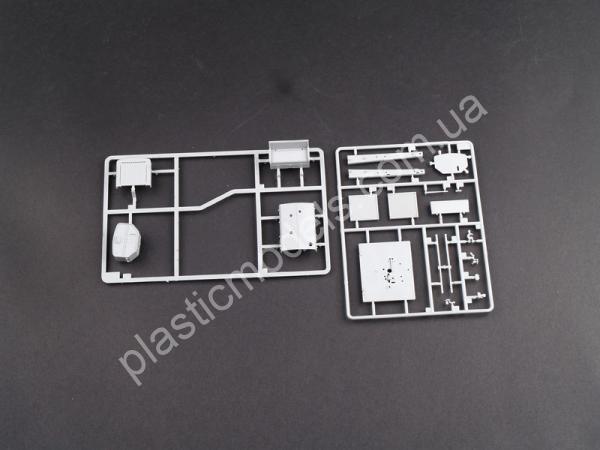 1/35 Trumpeter 5538 Russian ChTZ S-65 Tractor