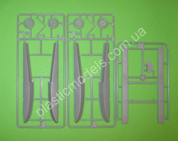 1/48 Roden 448 Beechcraft SD17S Staggerwing Floatplane