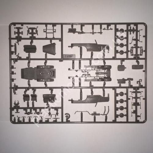 1/72 ICM 72471 G4 (1935 production), WWII German Staff Car