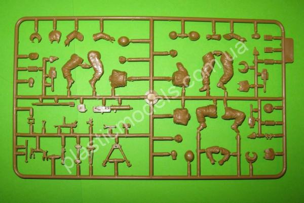 1/35 Master Box 3526 German Machinegun Crew, Eastern front 1944