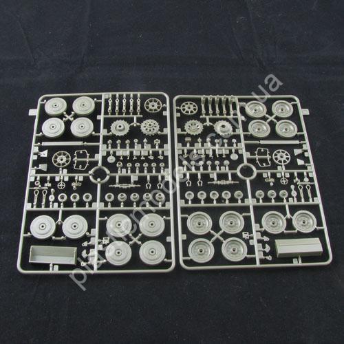 1/35 Bronco 35010 British Cruiser Tank Comet