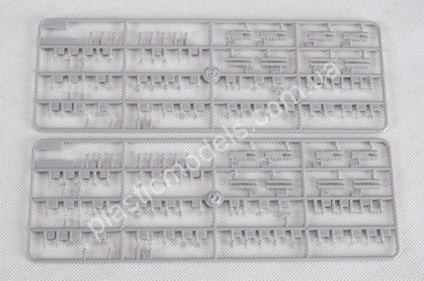 1/700 Trumpeter Russian Navy Slava Class Cruiser Varyag