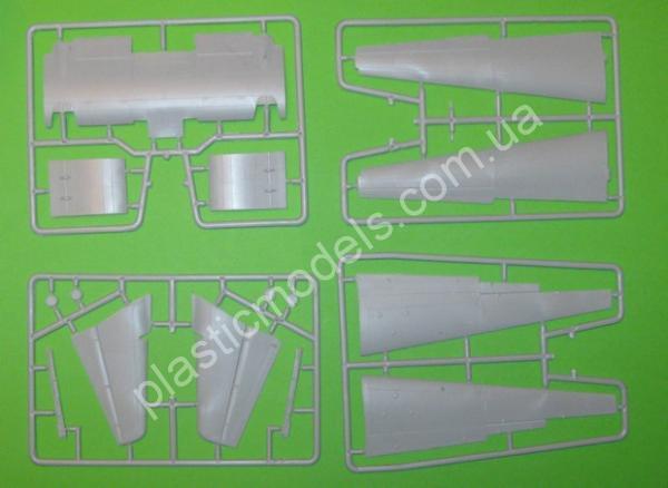1/72 A-model 72118 AN-26 Late version