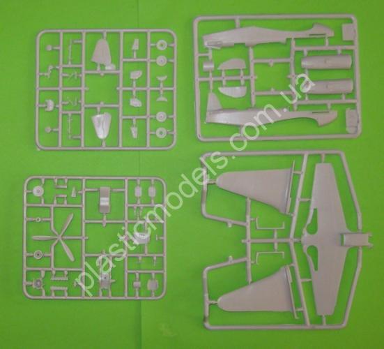 1/72 A-model 72105 Yak-3