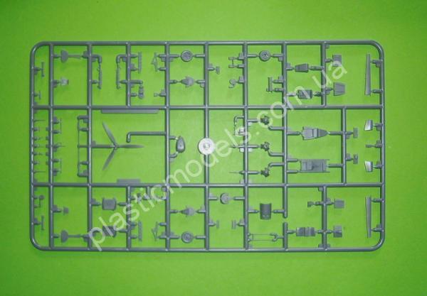 1/72 Special hobby 72474 Messerschmitt Bf 109E-1/B ‘Hit and Run Raiders’