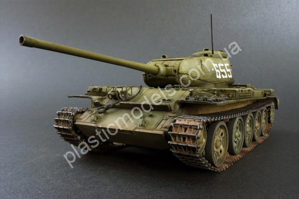 1/35 MiniArt 37002 Soviet Medium Tank T-44M