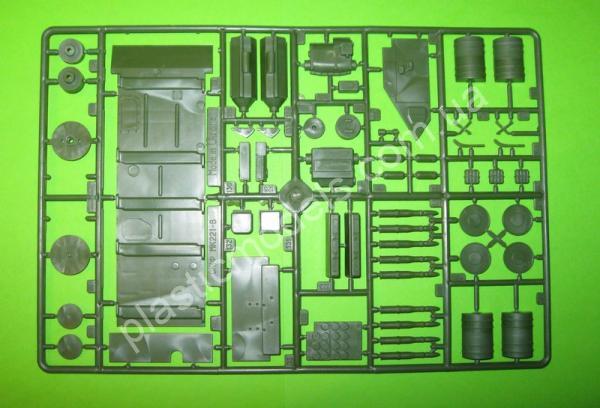 1/35 UM 232 Tank T-55AD1