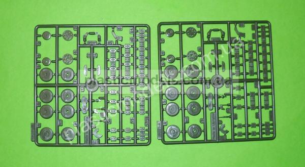 1/72 UMmt 312 Wheel-track tank BT-7A