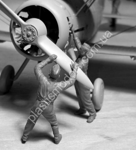 1/32 ICM 32107 British Ground Personnel (1939-1945)