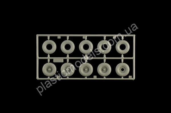 1/35 Italeri 6505 15 CWT truck with Breda 20/65