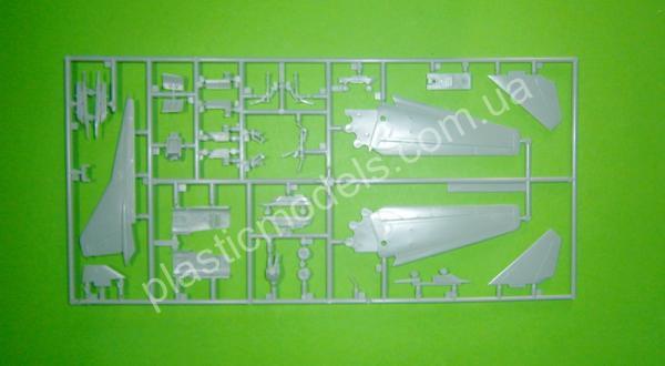 1/72 Academy 12455 Mikoyan MiG-27 Flogger