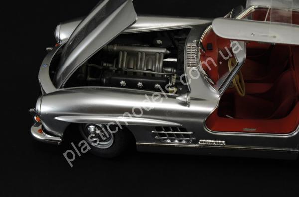 1/16 Italeri 3612 Mercedes-Benz 300SL Gullwing