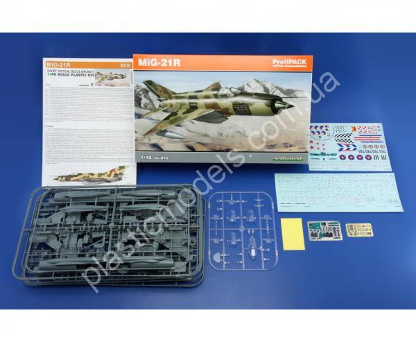 1/48 Eduard 8238 MiG-21R