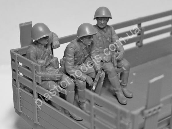 1/35 ICM 35636 Советские военнослужащие (1979-1991), (5 фигур)