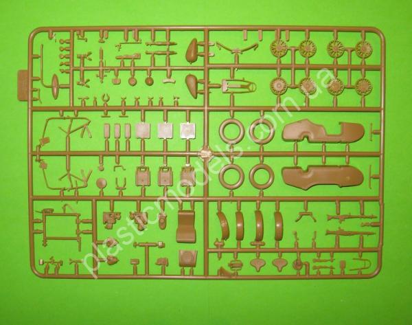 1/35 Master Box 3560 German Motorcycle Repair Crew