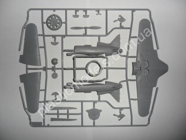 1/48 ICM 48097 I-16 type 24, WWII Soviet Fighter
